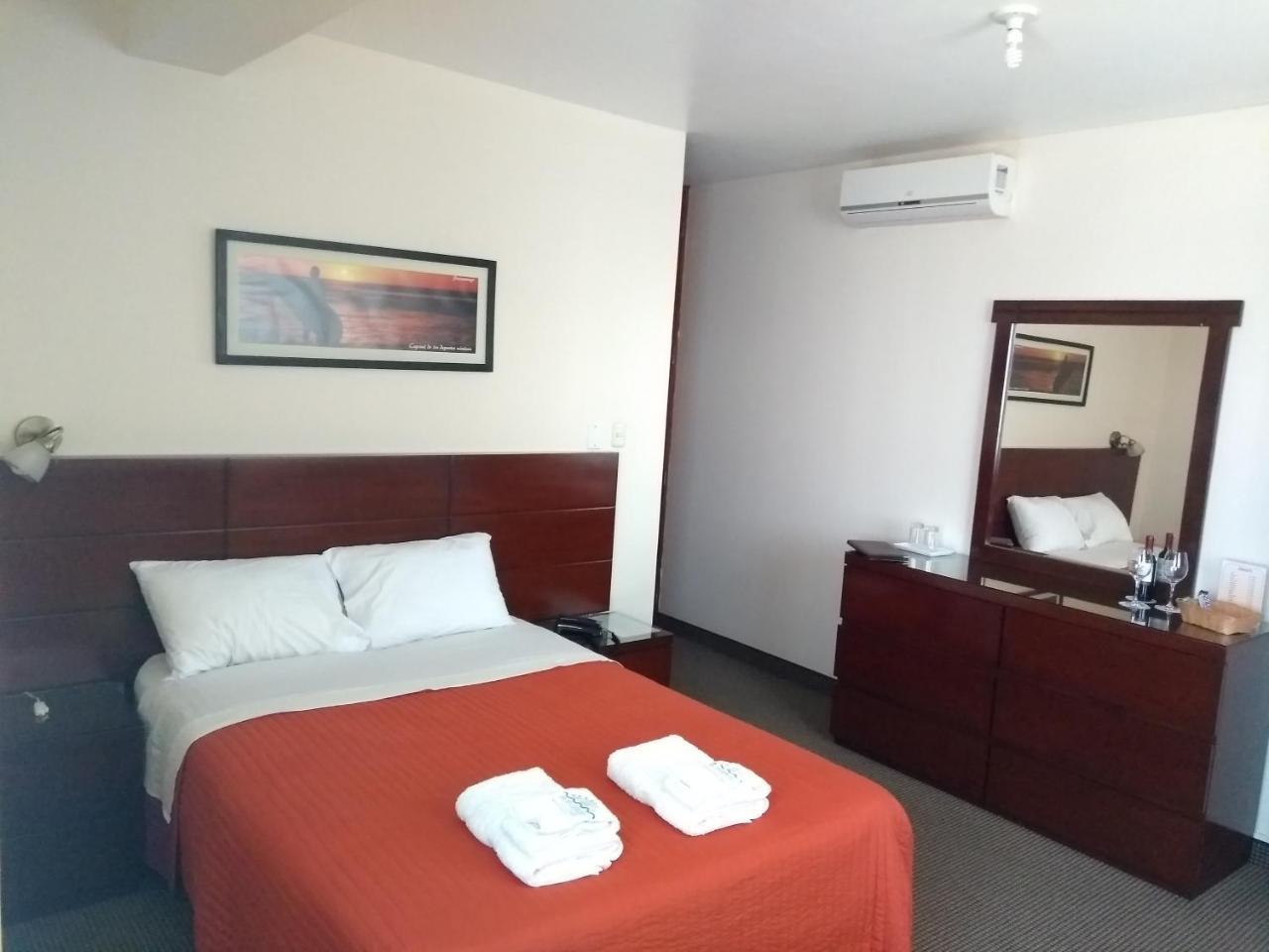 El Puerto Hotel 帕卡斯马约 外观 照片